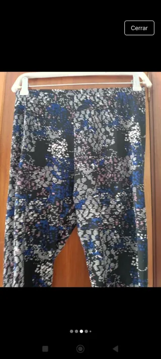 Pantalones leggings negros y estampados