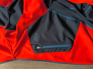 Chaqueta Millet Naranja y Gris