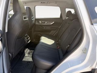 Ebro S700 1.6 TGDI Luxury 7 DCT