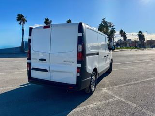 Alquiler furgoneta Valencia - Renault Trafic