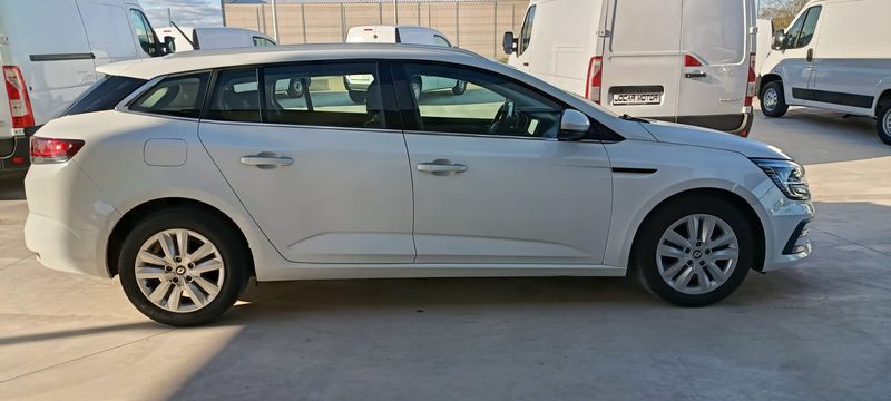 Renault Mégane 2022, foto 9