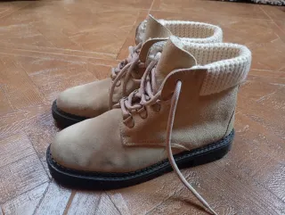 Botines ante mujer planos beige