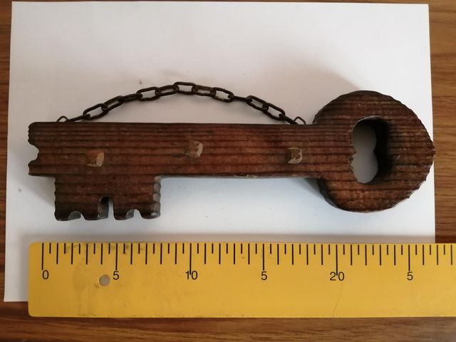 Colgador de llaves rústico de madera