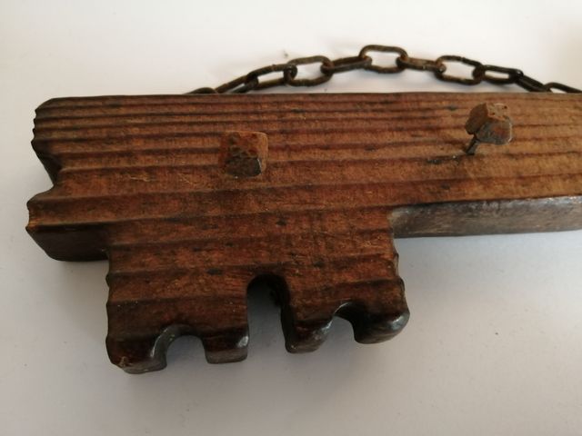 Colgador de llaves rústico de madera