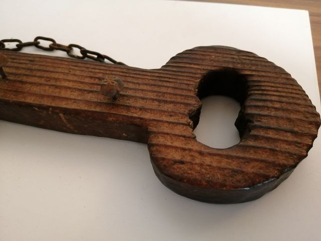 Colgador de llaves rústico de madera