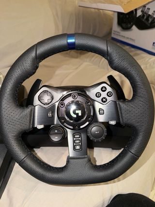 Volante Logitech G923 TRUEFORCE PS5/PS4