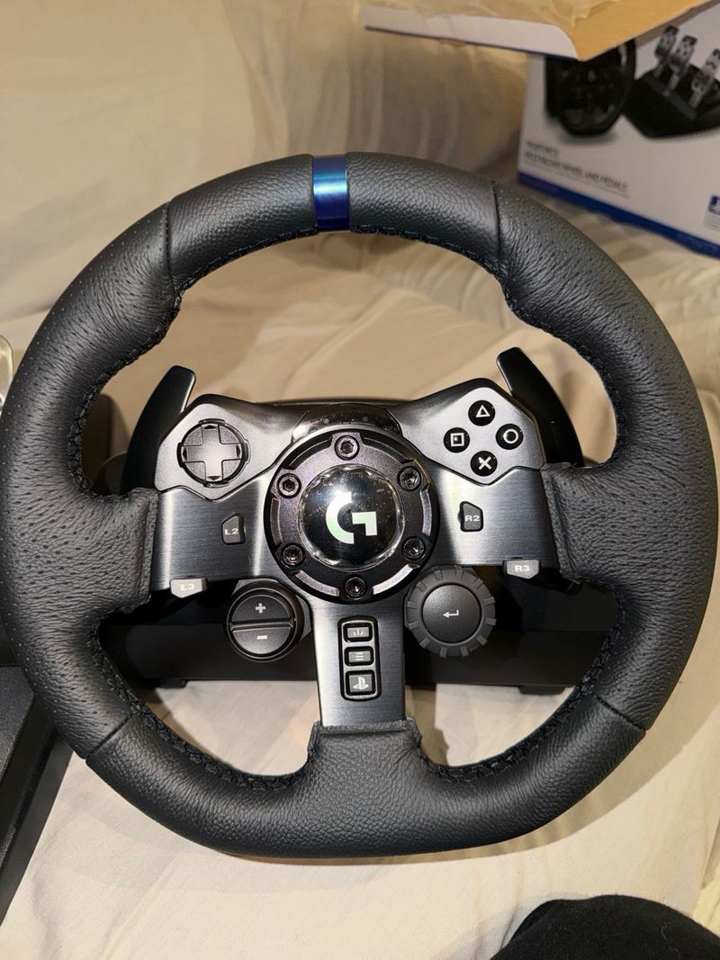 Volante Logitech G923 TRUEFORCE PS5/PS4 afbeelding 4