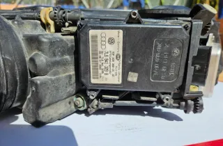 Faro bixenon dinamico  Delantero Izquierdo Touareg