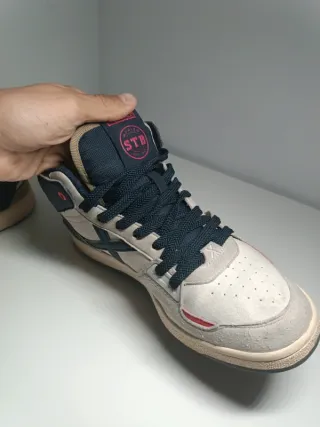 Munich sneakers beige/azul marino T40 – Como nueva