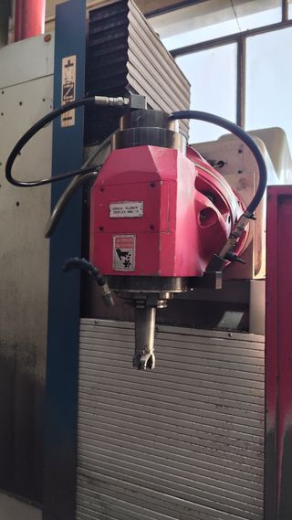 Fresadora CNC LAGUN, Modelo GBM 18, con CNC FAGOR