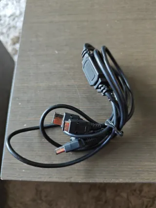 Nintendo Game Boy + Pokémon Azul + Cable Link