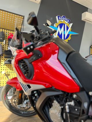 MV Agusta Enduro Veloce Roja/Plata