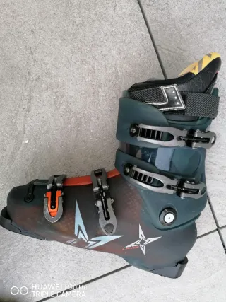 Kit sci Fischer scarponi e bastoncini