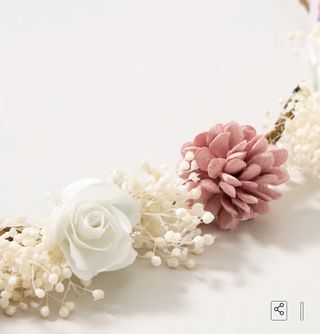 Corona de comunión flores rosas y blancas