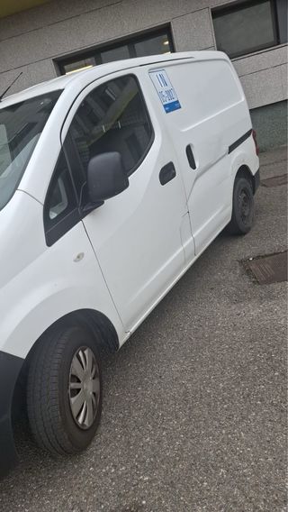 Furgoneta Nissan NV200