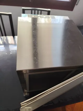 Nevera eléctrica, Red Bull Edición limitada