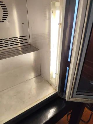 Nevera eléctrica, Red Bull Edición limitada