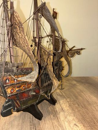 Barco holandés antiguo decorativo. Galeón náutico