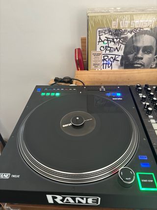 Rane Twelve MK1 con decksaver nuevo