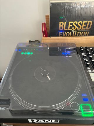 Rane Twelve MK1 con decksaver nuevo