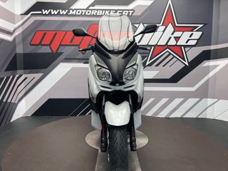 Yamaha X-MAX 250 Blanca