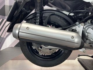 Yamaha X-MAX 250 Blanca