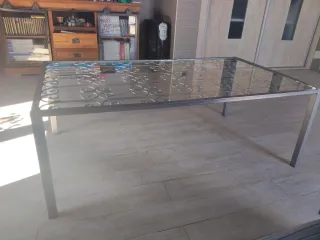 Mesa de forja con tapa de cristal...hierro forjado