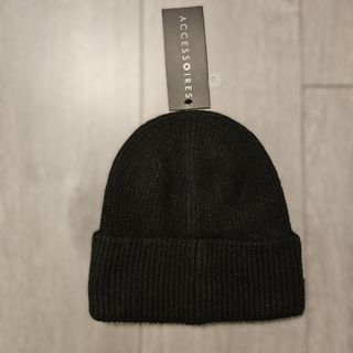 Gorro Beanie Negro con Perlas y Brillantes