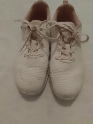 Zapatillas Skechers Blancas y Rosas