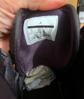 Air Jordan 1 Retro High Negro Dorado Talla 43