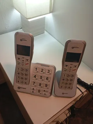 Teléfono Geemarc Inalámbrico con Base