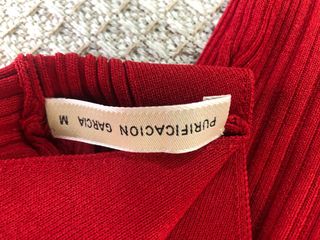 Top punto canalé escote V manga larga