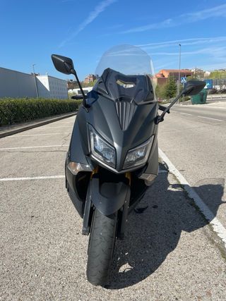 Yamaha TMAX 530 Iron Max ABS