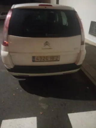 Citroen Grand C4 Picasso 2011