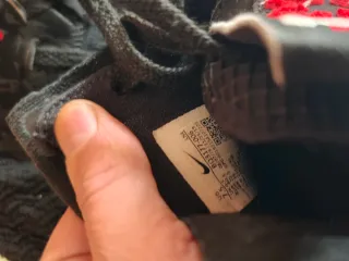 Zapatillas Nike LeBron Hombre Negras Rojas