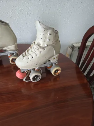 Vendo Pattini Artistici Bianchi edea