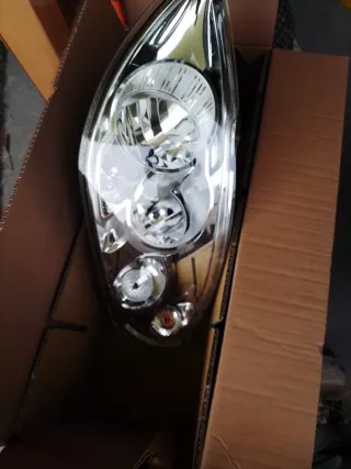 Faro delantero Opel Movano Izquierda año 02010 ---