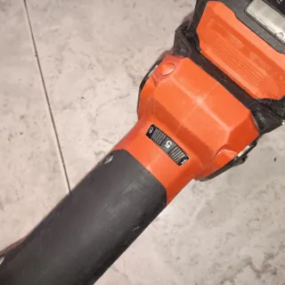 RADIAL RECARGABLE HILTI CON CONTROL VELOCIDAD