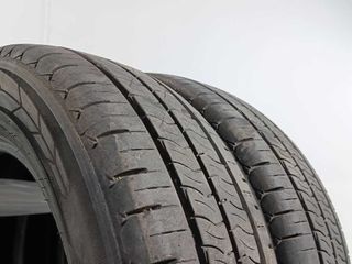 PAREJA DE NEUMATICOS KUMHO 195 70Z R15C 104/102R