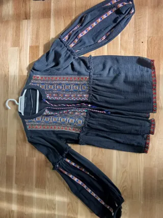 Chaqueta Zara bordada