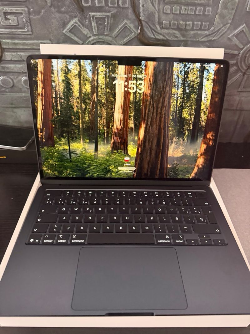 MacBook Air 13 M4 2025 Azul Marino afbeelding 5