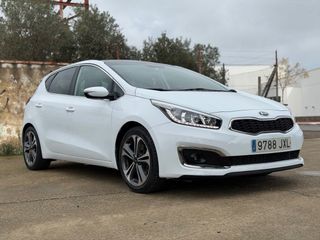 KIA Ceed 2017 1.6 Pano Camera Navi  - Impecable