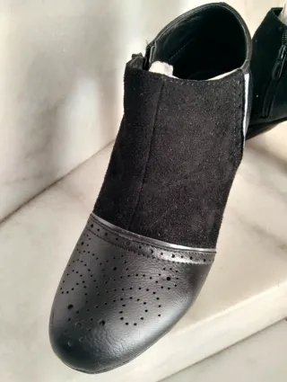 Botines GOBBS negros mujer