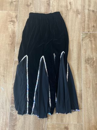 Falda oriental negra con lentejuelas
