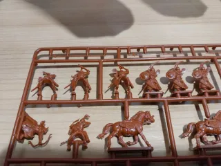 Zvezda 8003 Mongoles - Maqueta