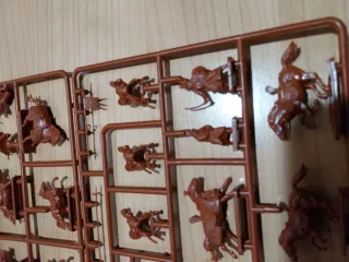 Zvezda 8003 Mongoles - Maqueta