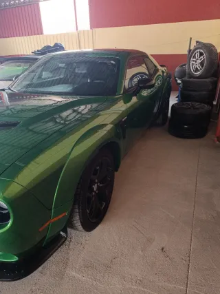 Dodge challenger  2018