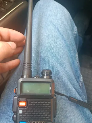 2 Walkie Talkie eSYNiC UV-5R VHF/UHF