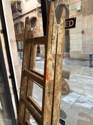 Escalera de pintor vintage de madera
