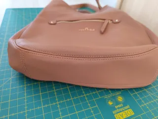 Bolso de hombro marrón